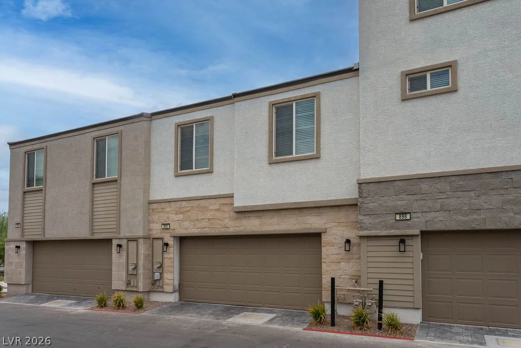 902 Bronzite, Henderson, NV 89011