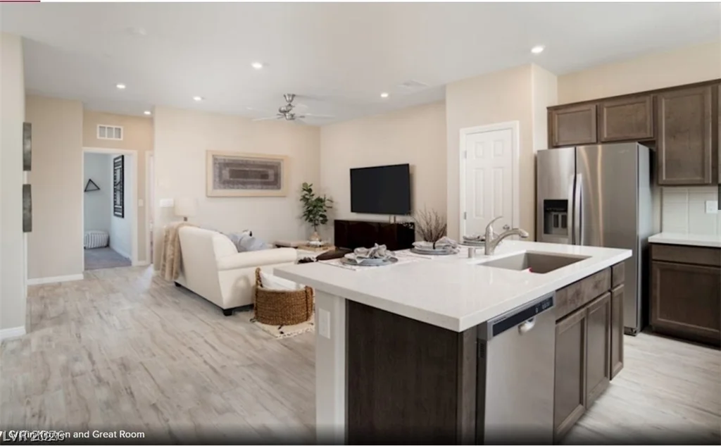 902 Bronzite, Henderson, NV 89011