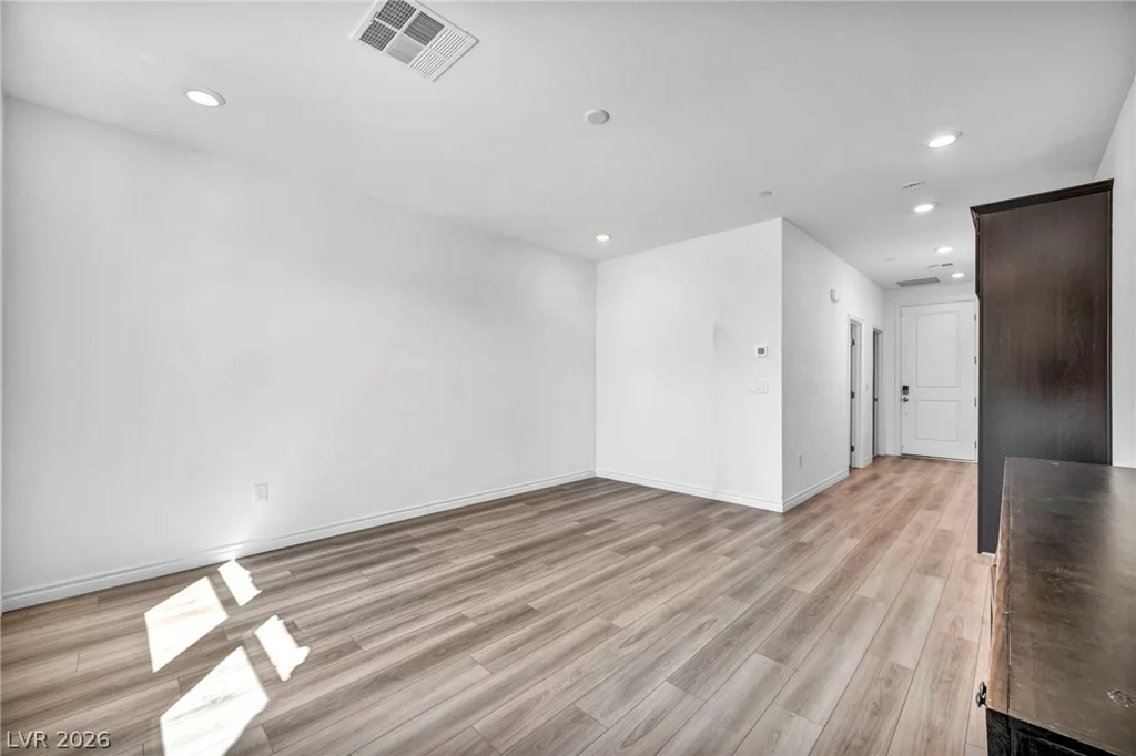 9250 Alden Pointe, Las Vegas, NV 89143