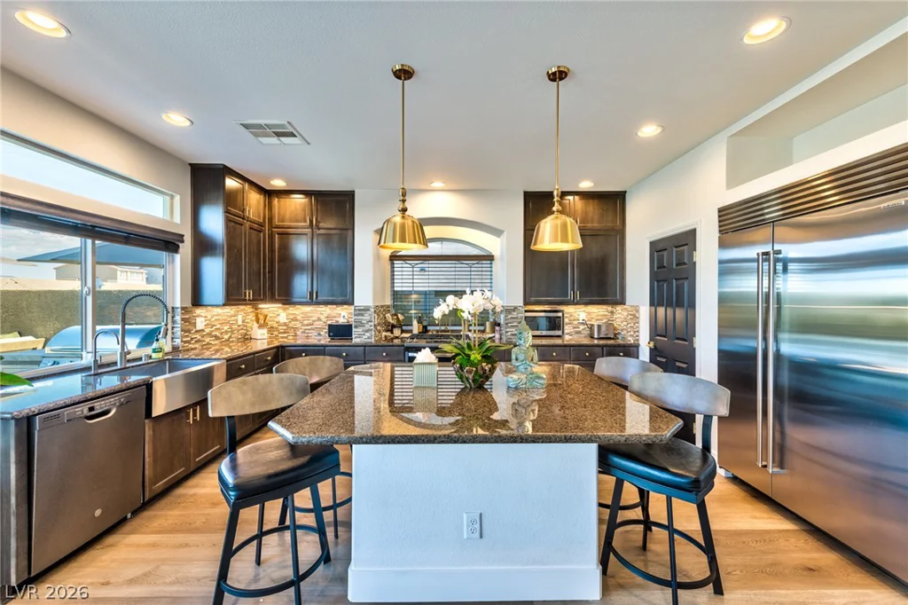 9758 Hawk Crest, Las Vegas, NV 89141