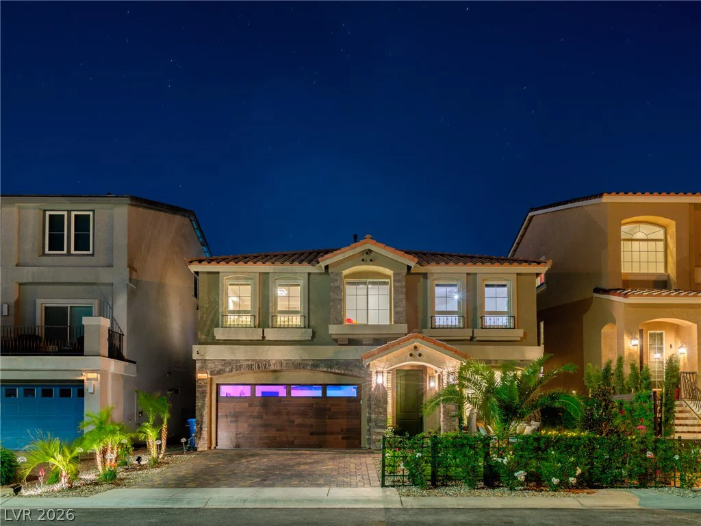 9758 Hawk Crest, Las Vegas, NV 89141