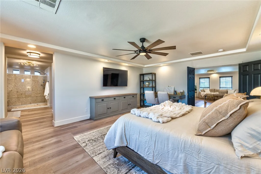 9758 Hawk Crest, Las Vegas, NV 89141