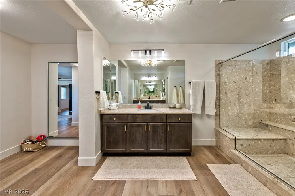 9758 Hawk Crest, Las Vegas, NV 89141