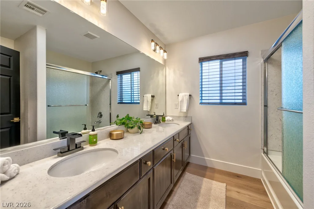 9758 Hawk Crest, Las Vegas, NV 89141