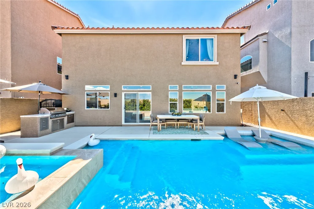 9758 Hawk Crest, Las Vegas, NV 89141