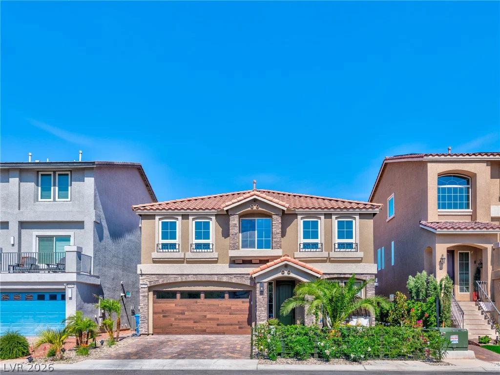 9758 Hawk Crest, Las Vegas, NV 89141