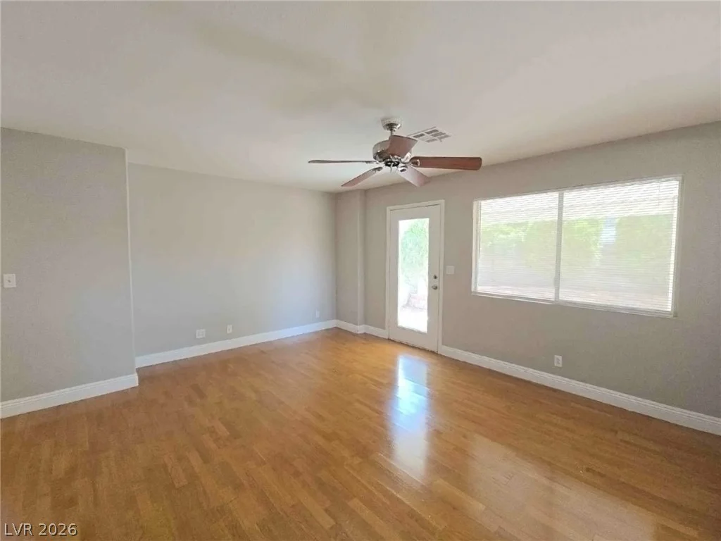 5930 Springmist, North Las Vegas, NV 89031
