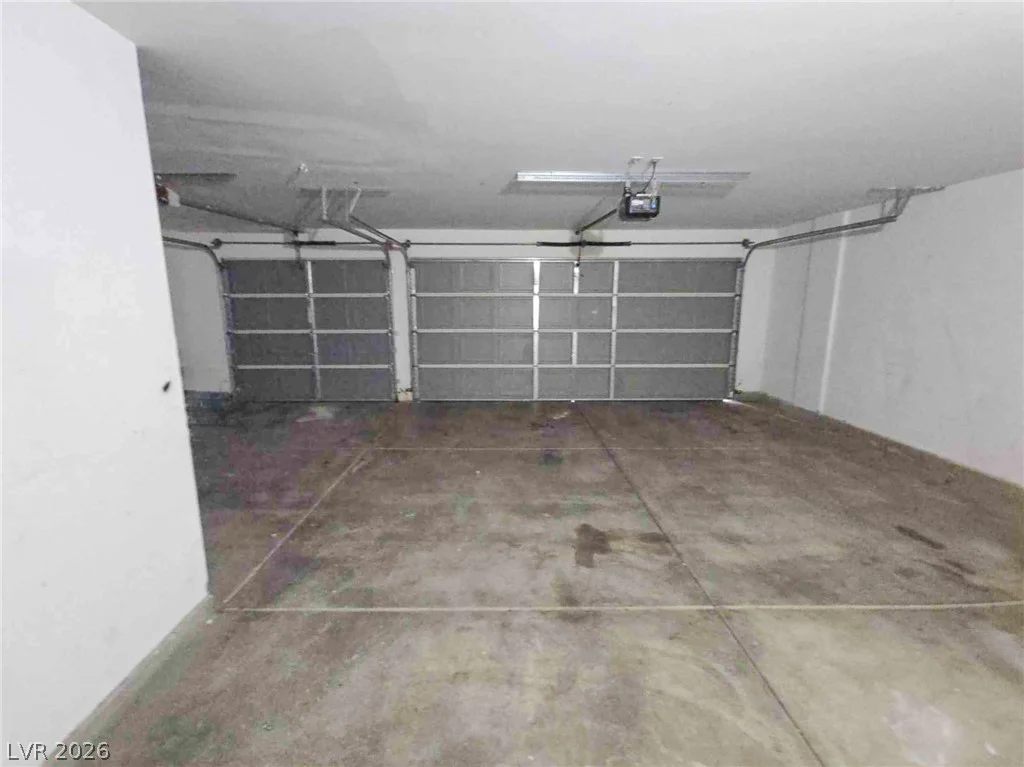 5930 Springmist, North Las Vegas, NV 89031