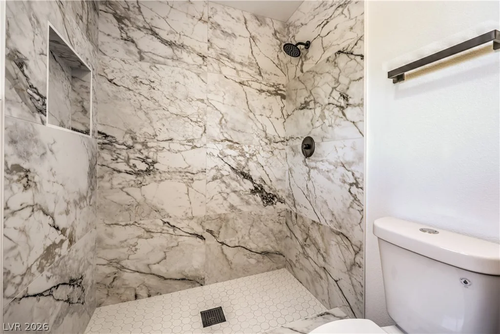 5913 Alta, Las Vegas, NV 89107