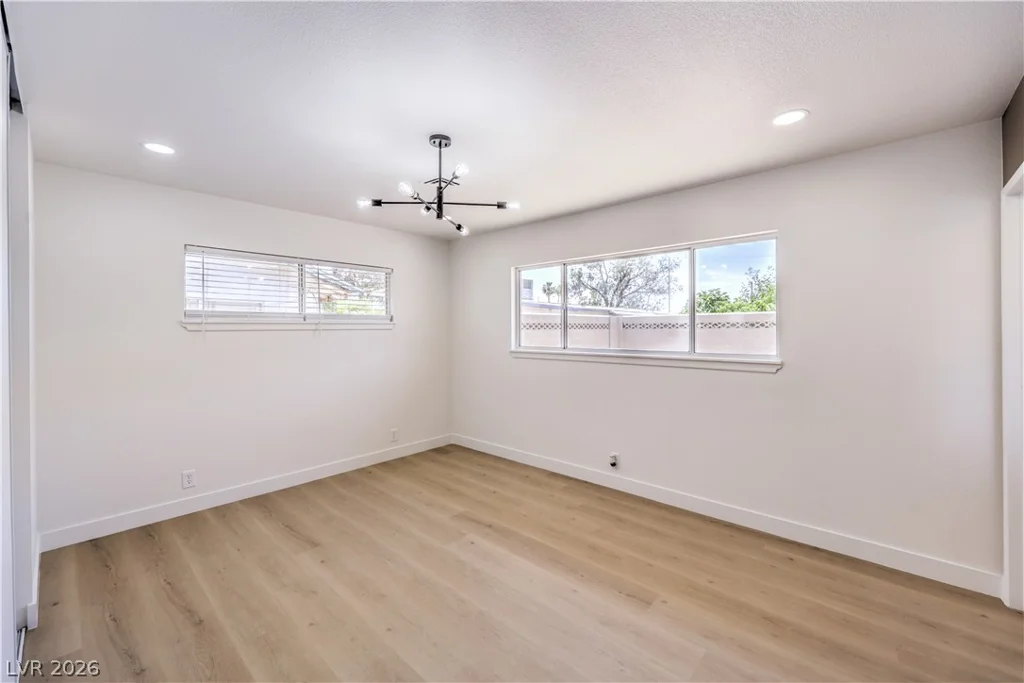 5913 Alta, Las Vegas, NV 89107