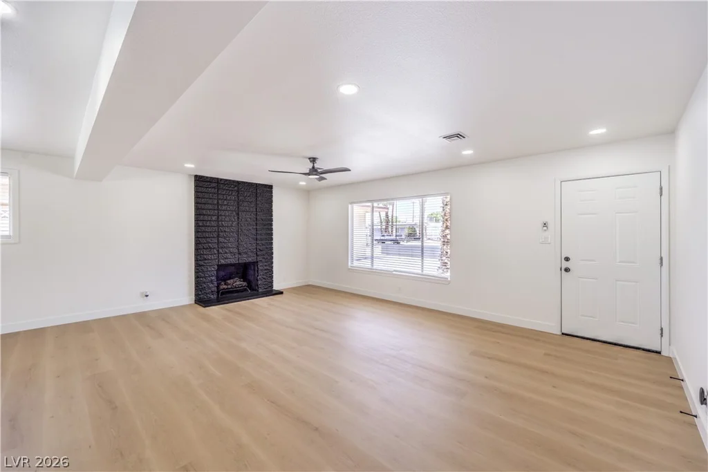 5913 Alta, Las Vegas, NV 89107