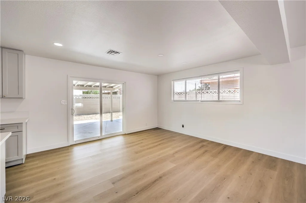 5913 Alta, Las Vegas, NV 89107