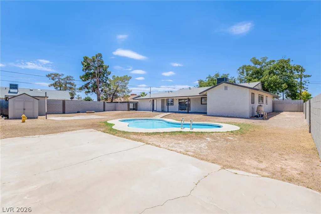 4715 Idaho, Las Vegas, NV 89104