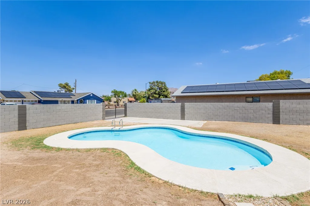4715 Idaho, Las Vegas, NV 89104
