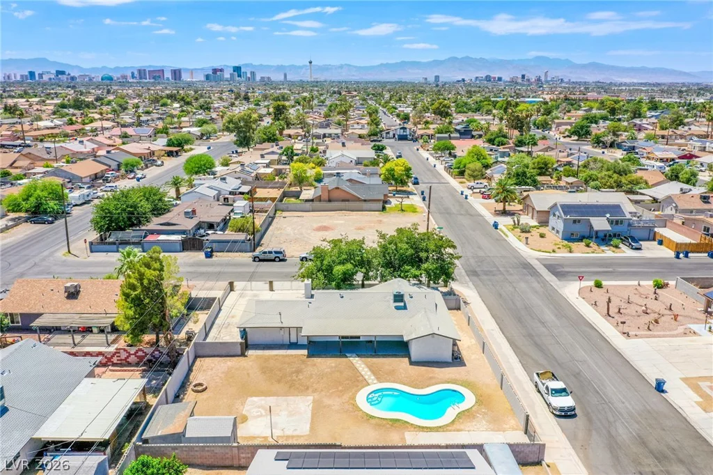 4715 Idaho, Las Vegas, NV 89104