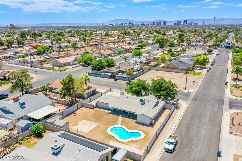 4715 Idaho, Las Vegas, NV 89104