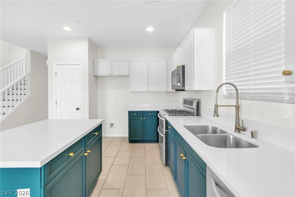 124 Country River, Henderson, NV 89011