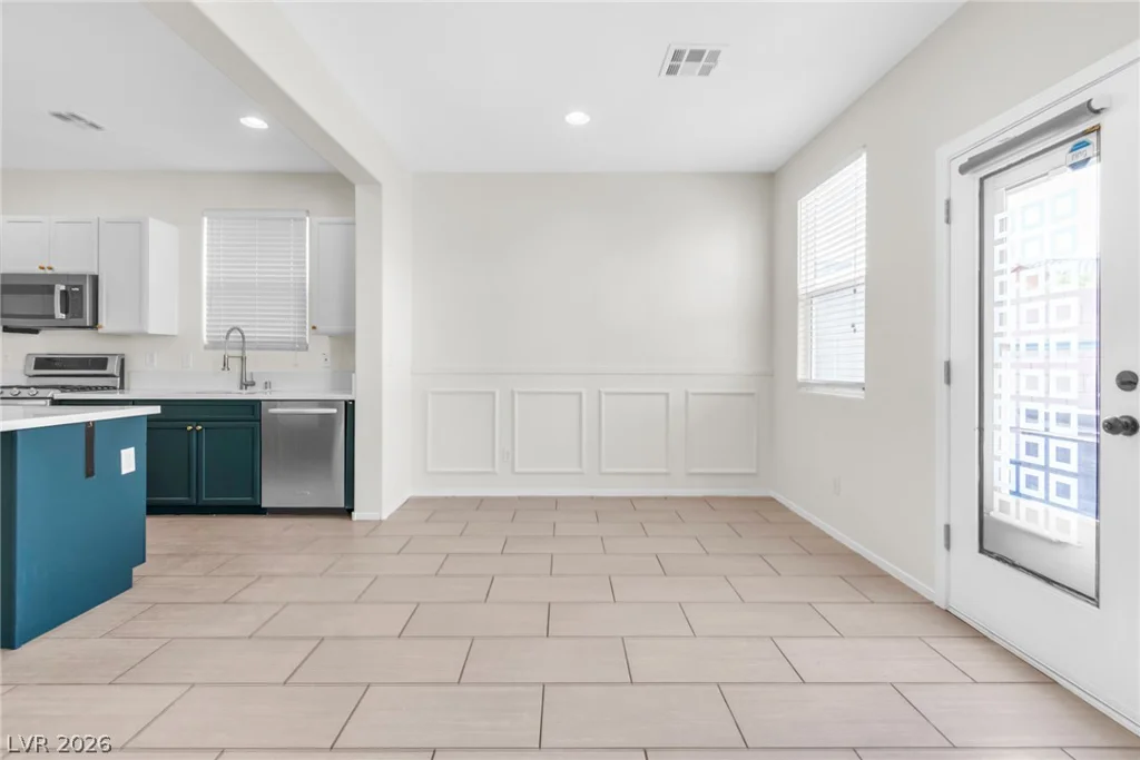 124 Country River, Henderson, NV 89011
