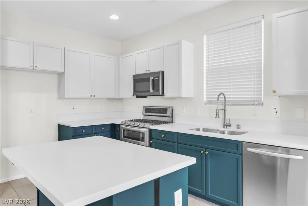 124 Country River, Henderson, NV 89011