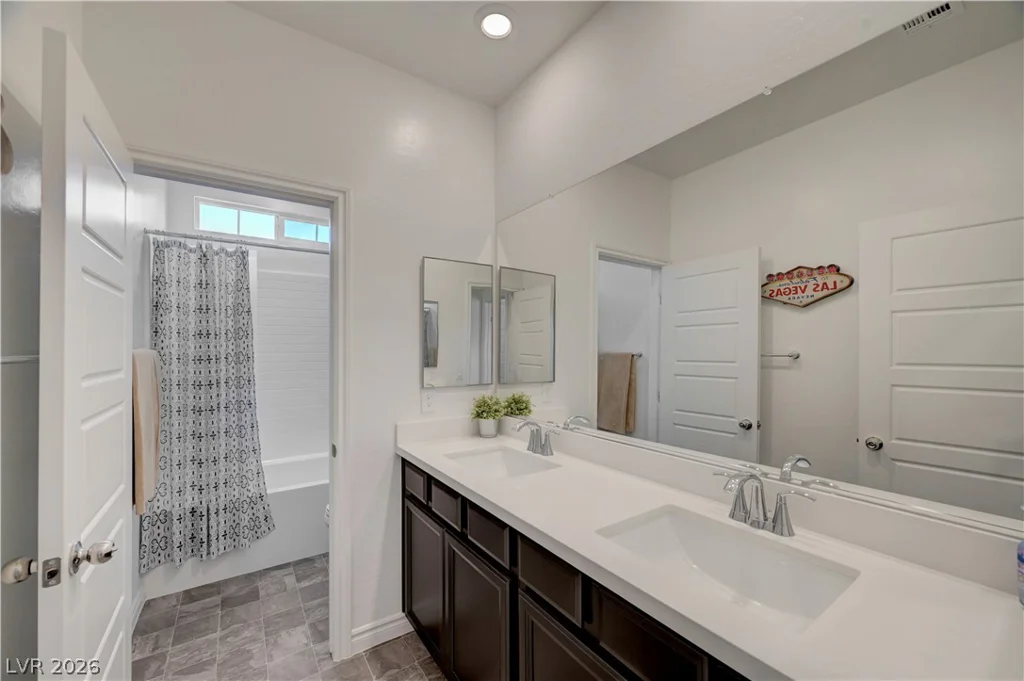 7204 Decatur, Las Vegas, NV 89131