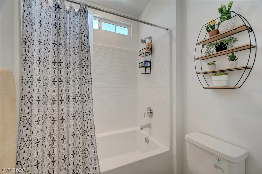 7204 Decatur, Las Vegas, NV 89131