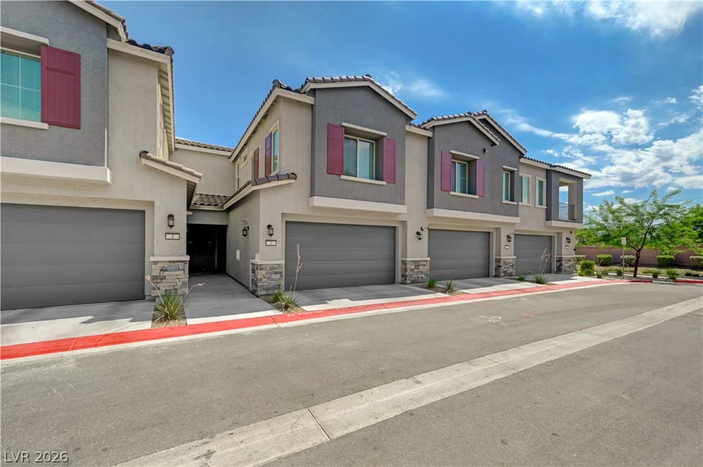 7204 Decatur, Las Vegas, NV 89131