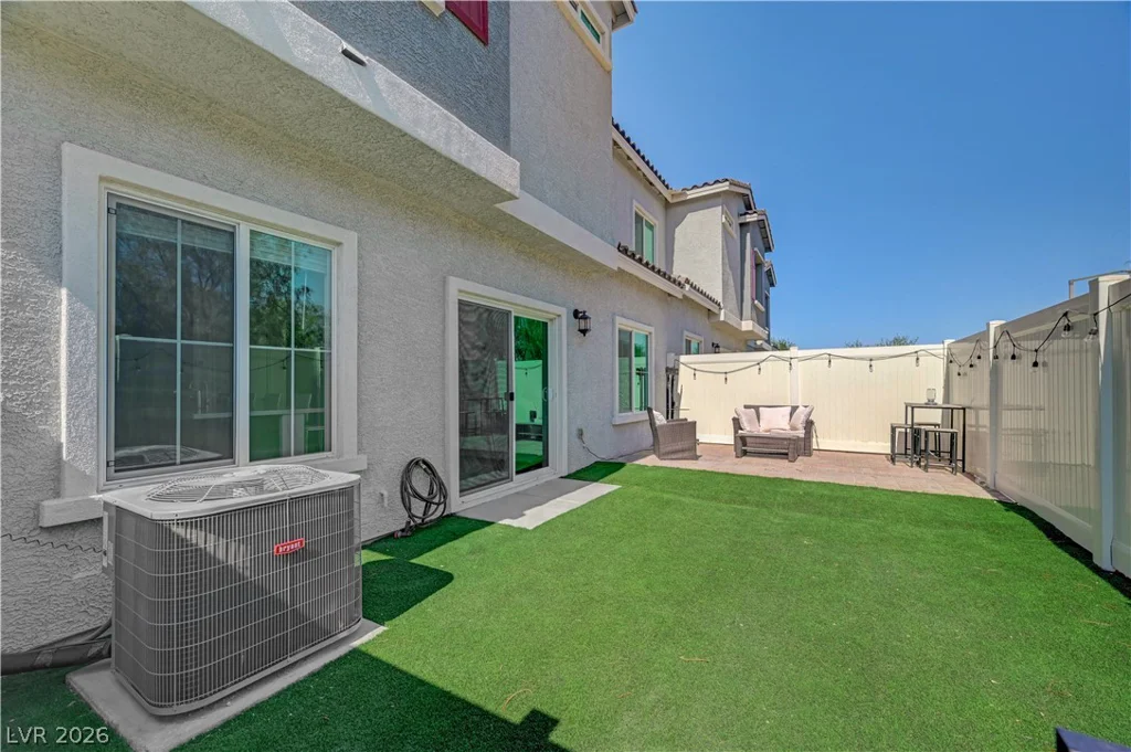 7204 Decatur, Las Vegas, NV 89131