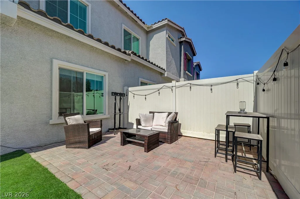 7204 Decatur, Las Vegas, NV 89131