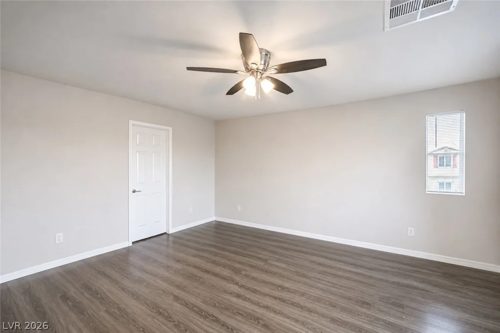 8025 Ancient Oaks, Las Vegas, NV 89113