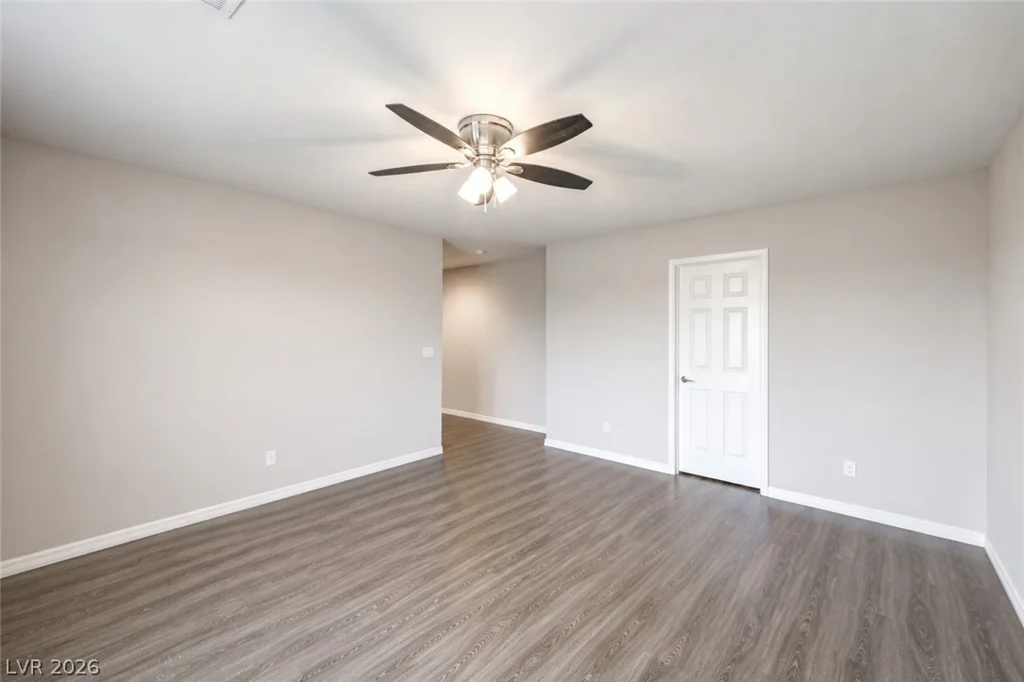 8025 Ancient Oaks, Las Vegas, NV 89113