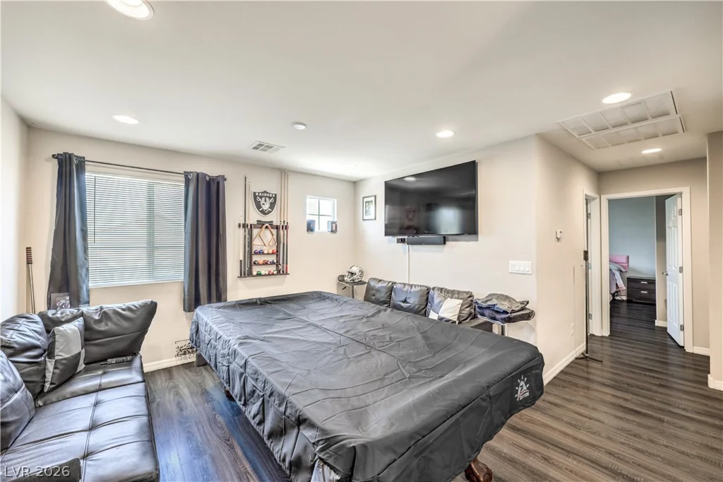 8025 Ancient Oaks, Las Vegas, NV 89113