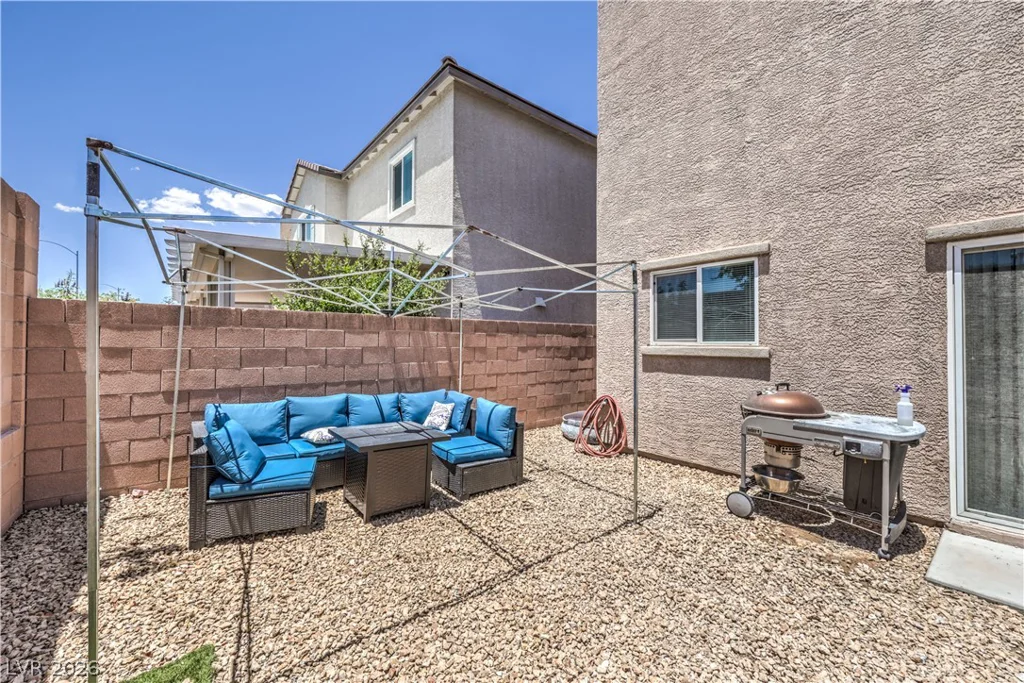 8025 Ancient Oaks, Las Vegas, NV 89113