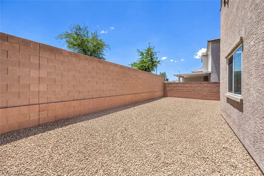 8025 Ancient Oaks, Las Vegas, NV 89113