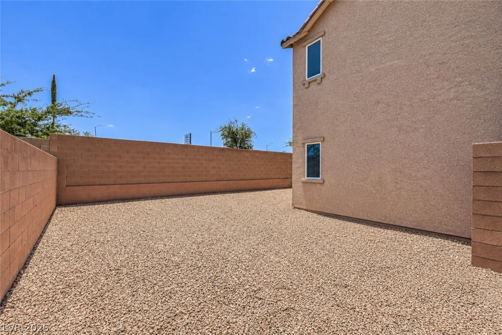 8025 Ancient Oaks, Las Vegas, NV 89113