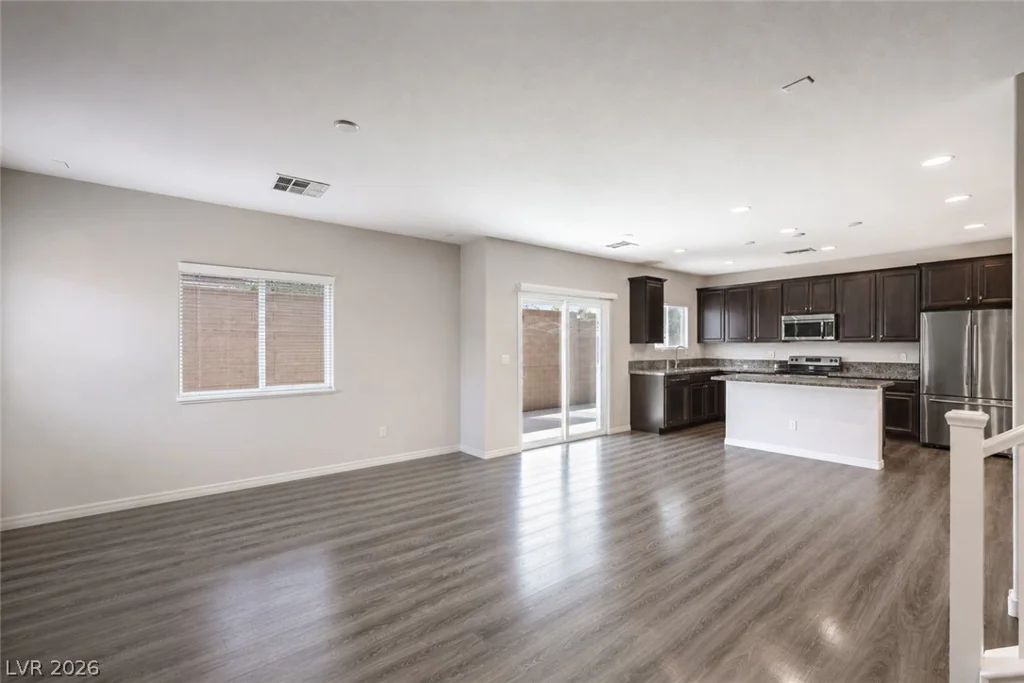 8025 Ancient Oaks, Las Vegas, NV 89113