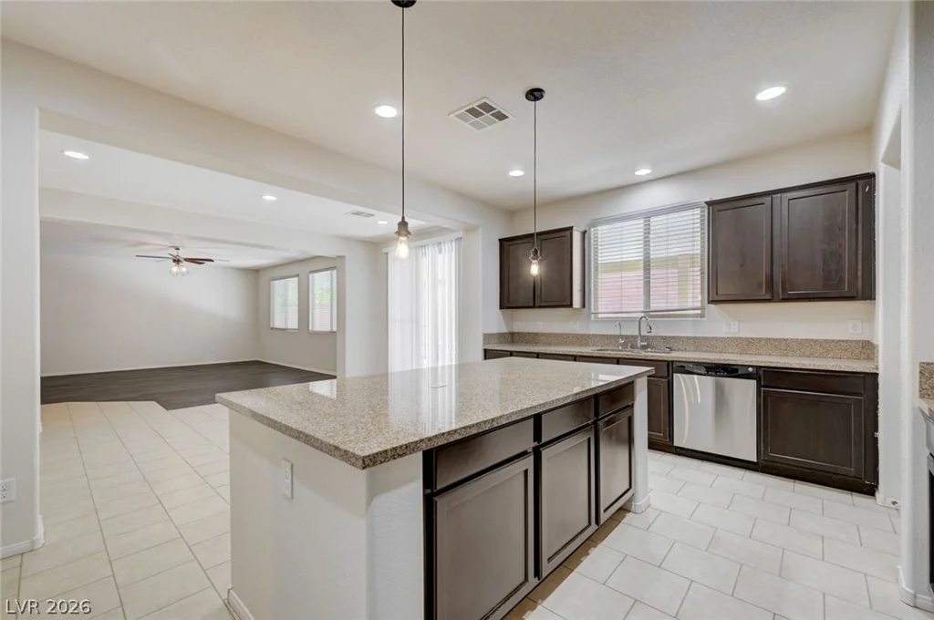 6637 Cliff Shore, North Las Vegas, NV 89084
