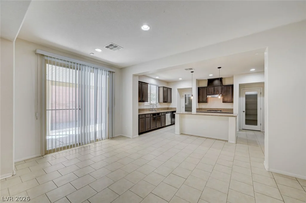 6637 Cliff Shore, North Las Vegas, NV 89084