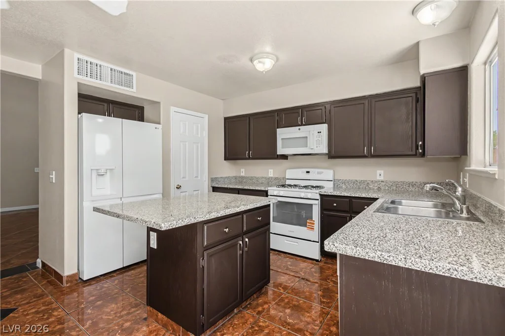 7420 Hickory Hills, Las Vegas, NV 89130