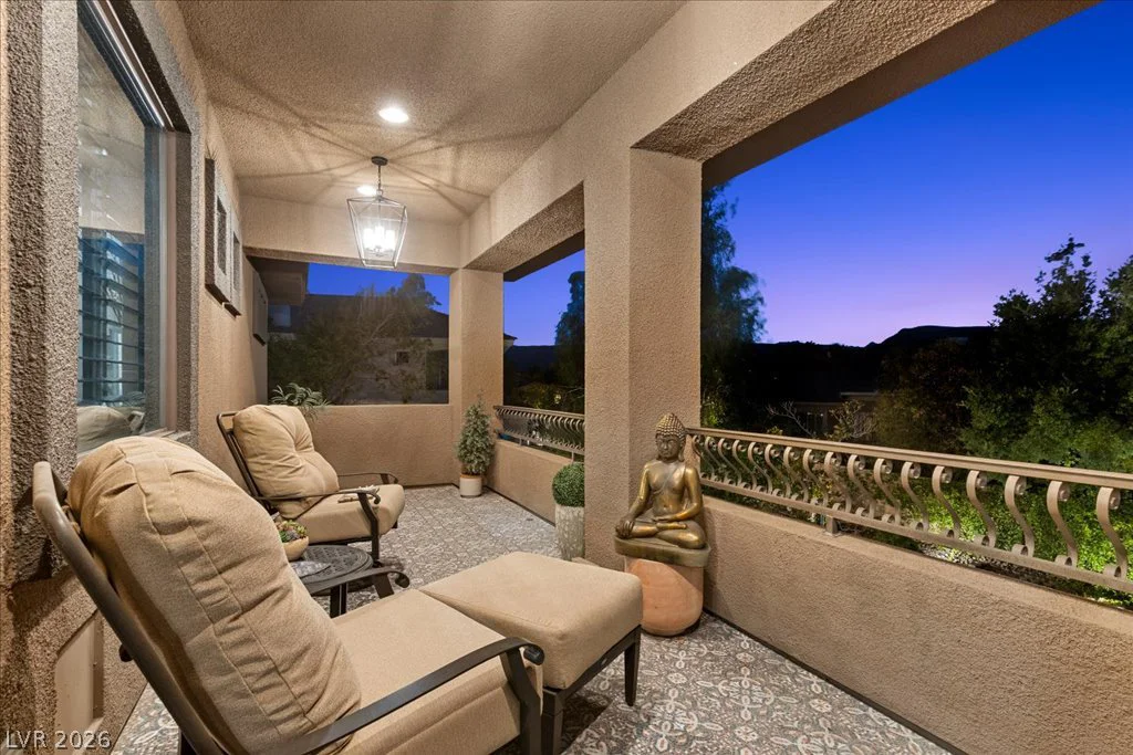 2985 American River, Las Vegas, NV 89135