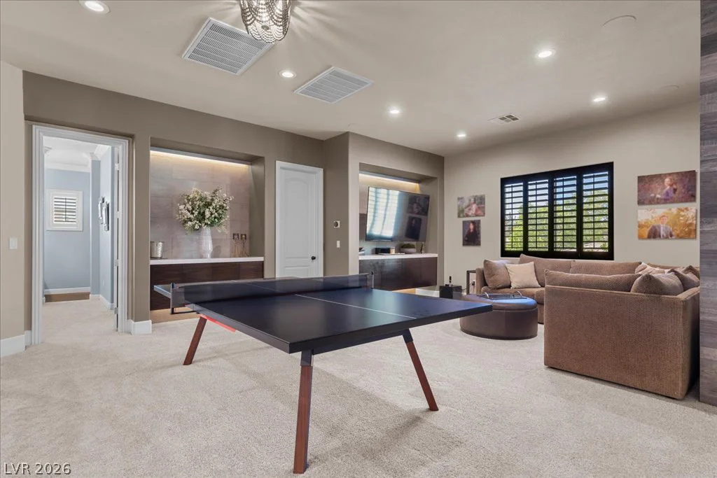 2985 American River, Las Vegas, NV 89135