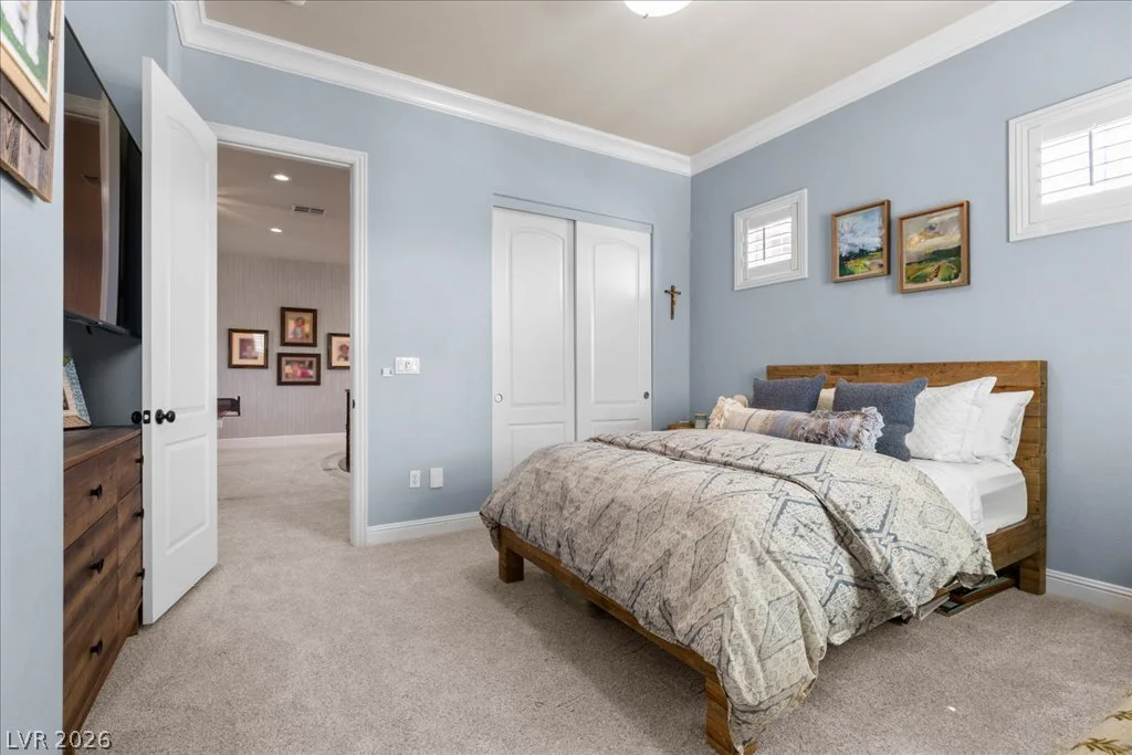 2985 American River, Las Vegas, NV 89135