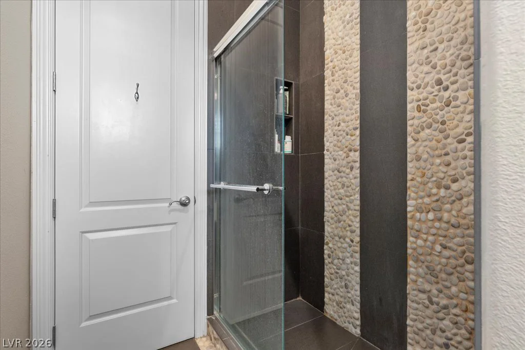 2985 American River, Las Vegas, NV 89135