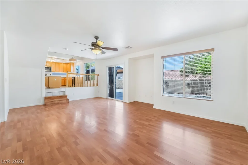 1884 Silver Bough, Las Vegas, NV 89183