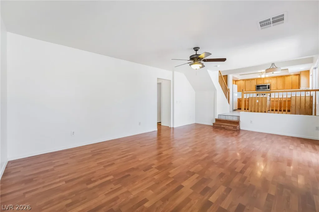 1884 Silver Bough, Las Vegas, NV 89183