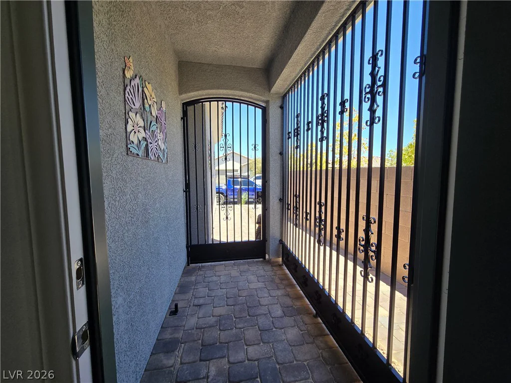 9743 Newcastle Spring, Las Vegas, NV 89178