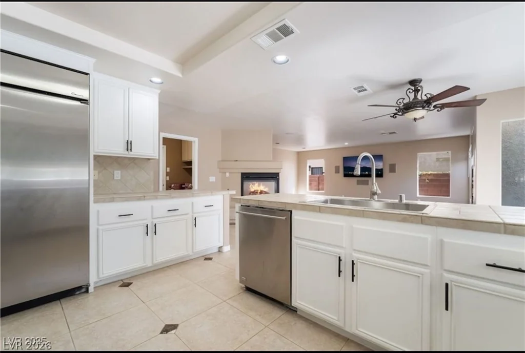 6657 Shadow Cove, Las Vegas, NV 89139