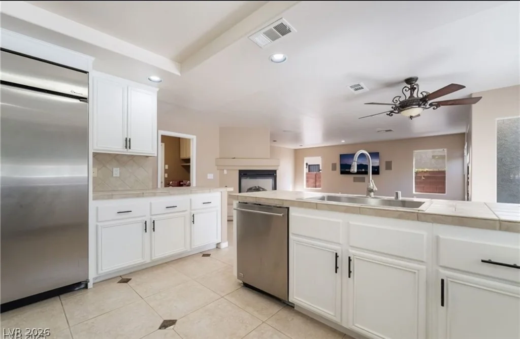6657 Shadow Cove, Las Vegas, NV 89139