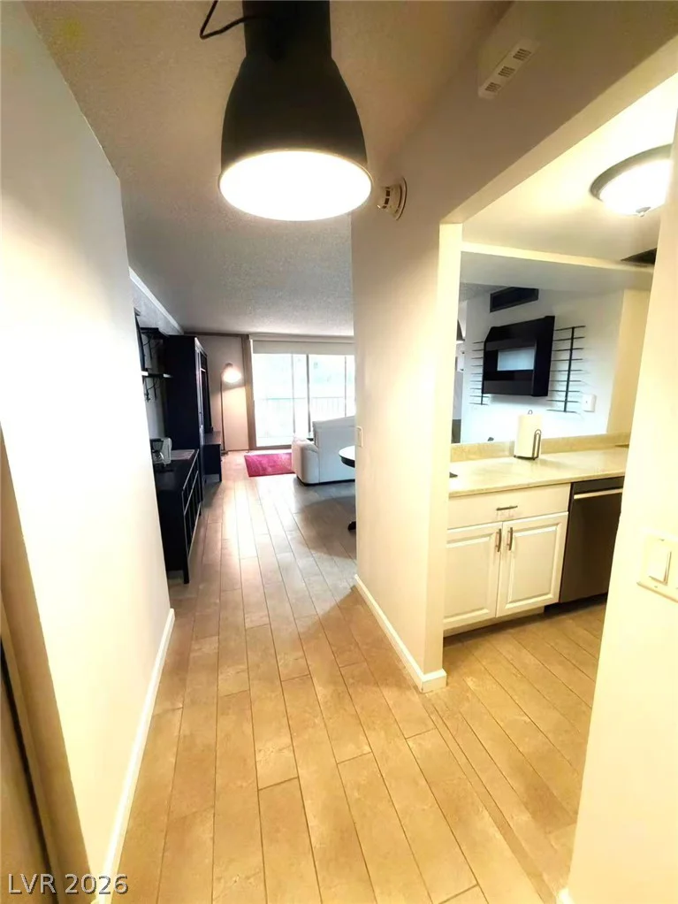 205 Harmon, Las Vegas, NV 89169