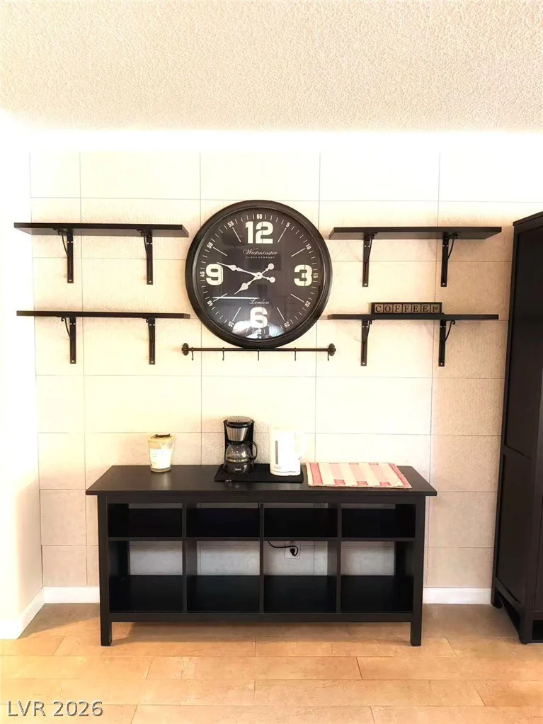 205 Harmon, Las Vegas, NV 89169