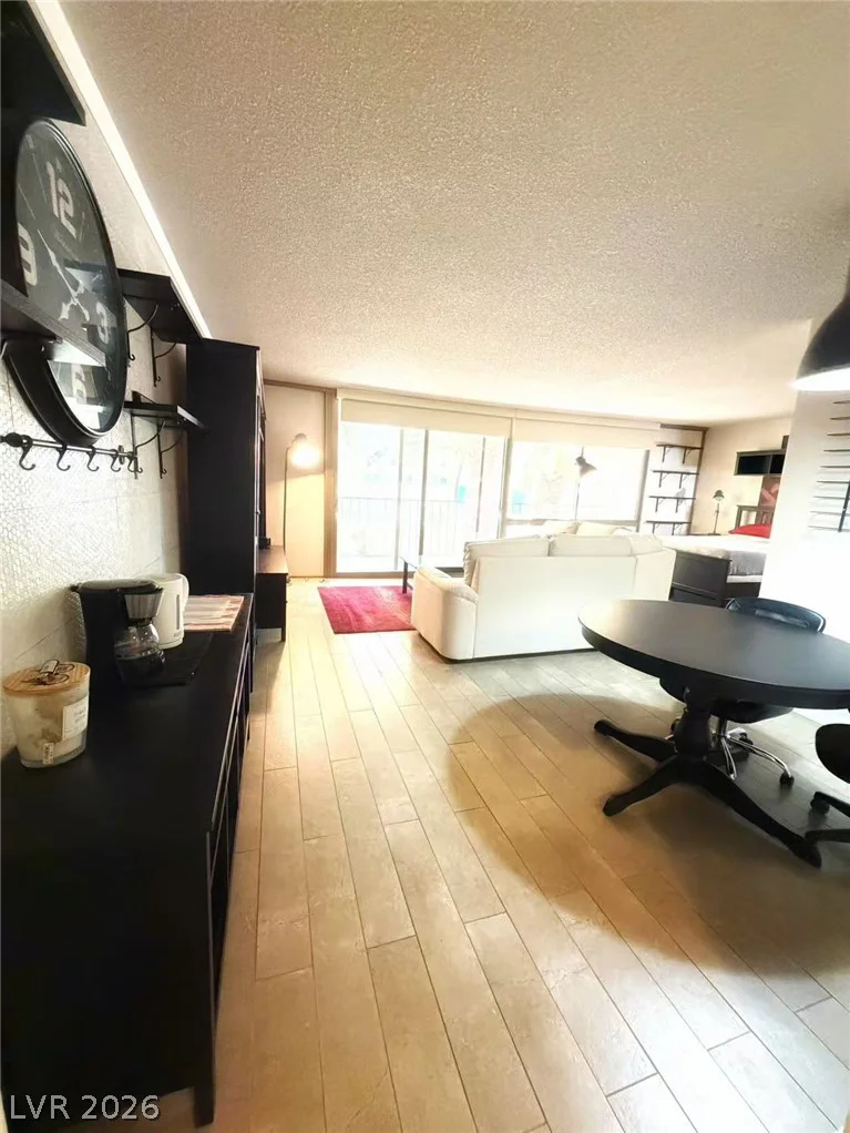 205 Harmon, Las Vegas, NV 89169